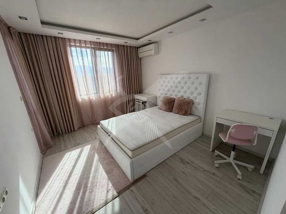 Дава се под наем Тристаен апартамент в Пловдив, Южен - 105 кв.м за 747.66 € - Снимка #4