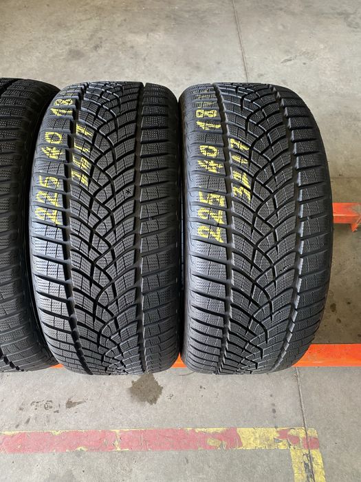 Anvelope iarna 225/40/18 Goodyear Ultra Grip Performance 225 40 18 R18