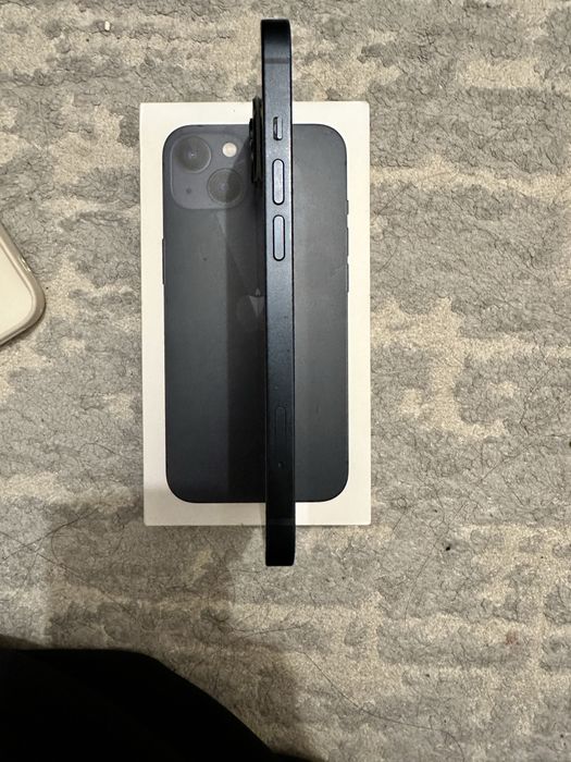 в продаже айфон 13