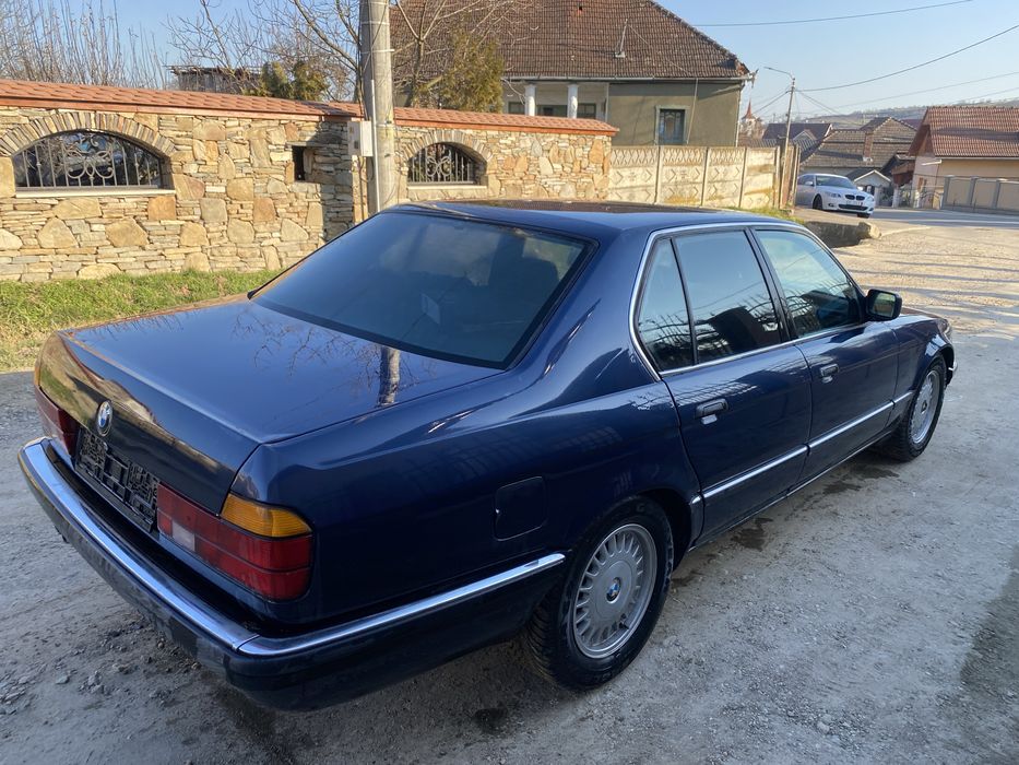 Bmw 730i/ climatronic/scaune sport/ incalzire/ automat/ retro/ istoric
