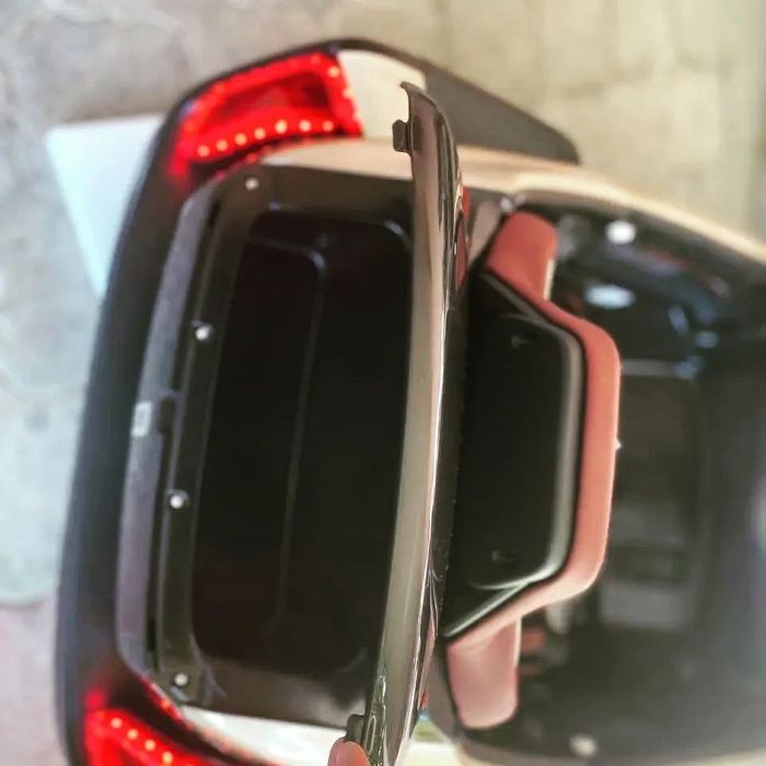 Rolls Royce Phantom детская машина с пультом электромобиль