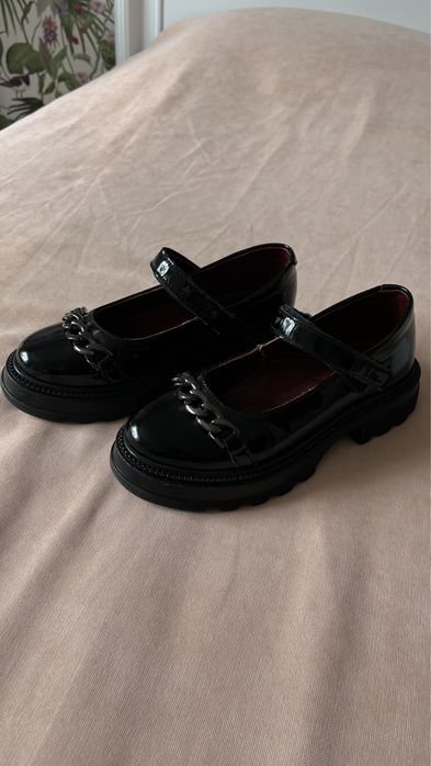 Туфли школьные