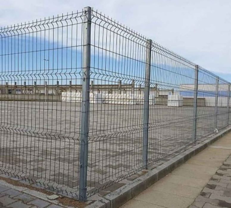 Garduri din plasa burdurata și porți
