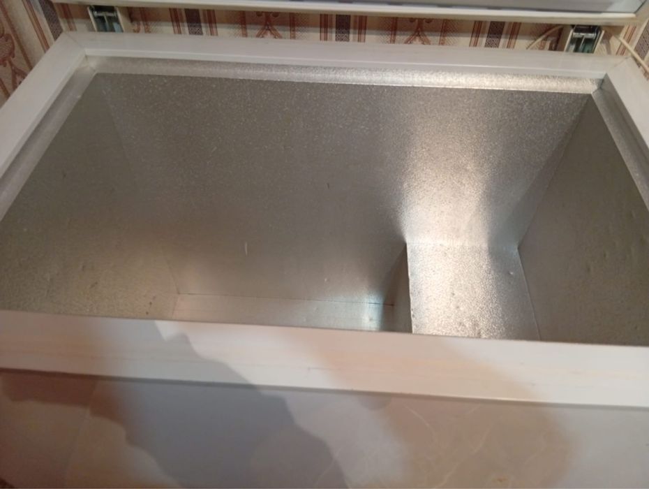 Продам морозильник