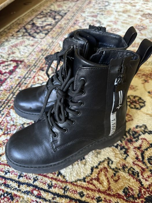 Сапожки на девочку р 33