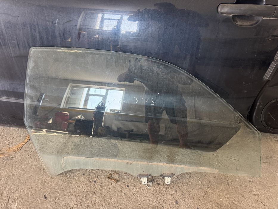 Geam stg si dr fata suzuki gv 2 in 3 usi