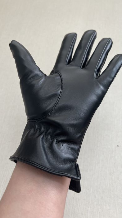 Новые утепленые перчатки