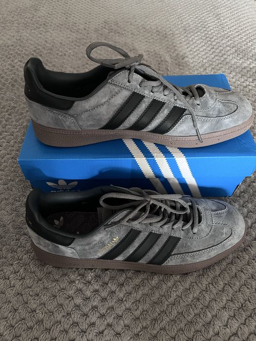 Продам кроссовки adidas spezial