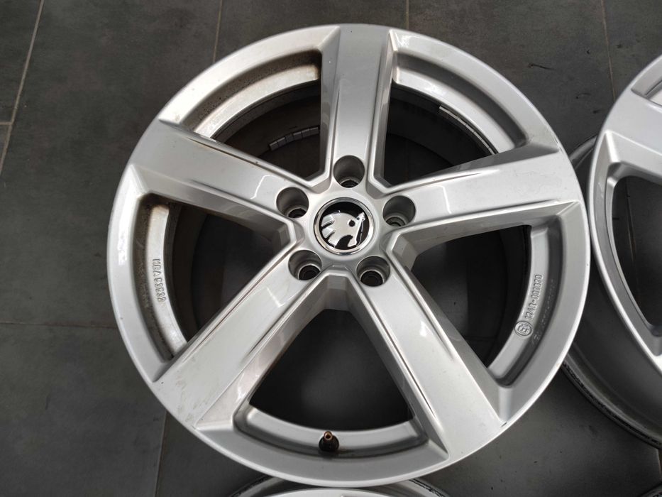 Джанти 17 - Skoda - 280€