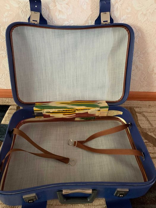 Чемодан  новый отличного качества.  Продаю.