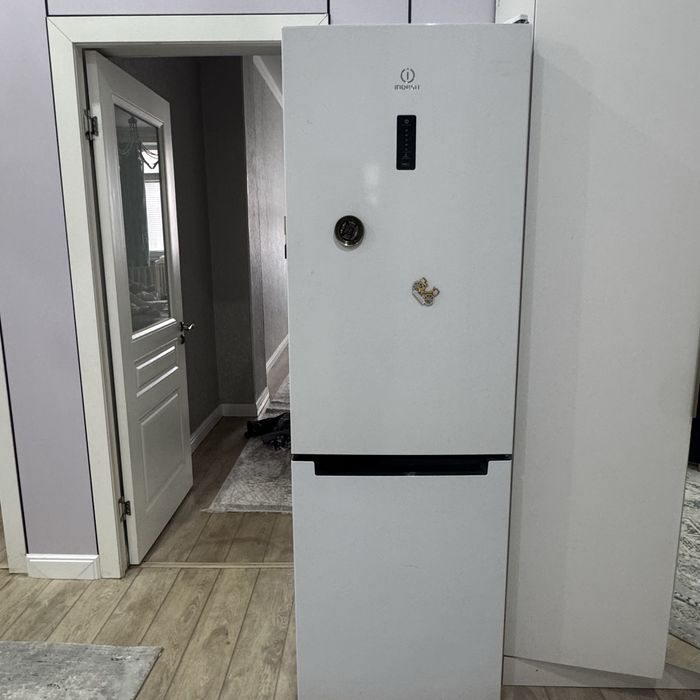 Холодильник б/у