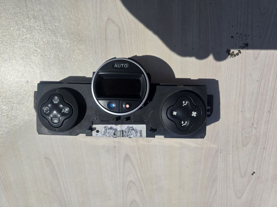 климатроник  за рено клио 3 1.5 dci