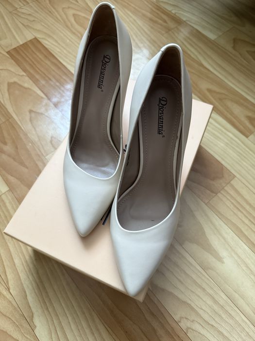 Продаются новые туфли