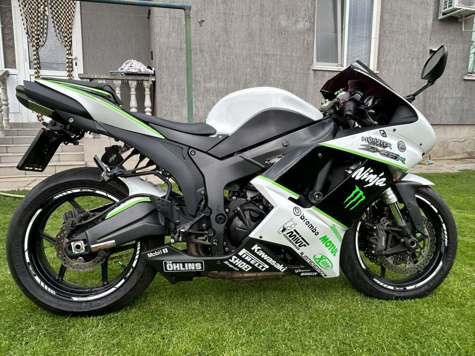 Продавам мотор Kawasaki ninja zx6r