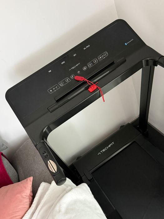 Banda de alergare slim Techfit