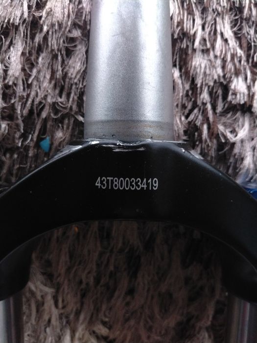 Vând furcă rockshox domain 318