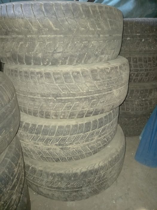 Продам  резину r15