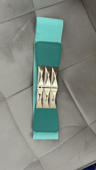 Продам женское нарядное платье