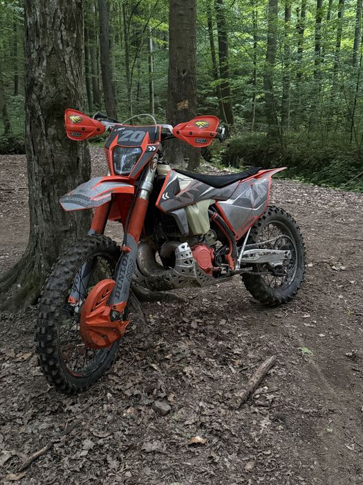De vanzare ktm 300  2017