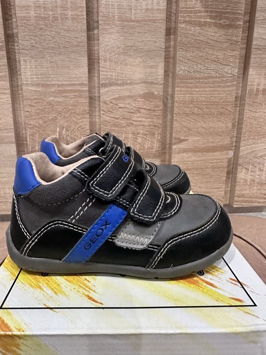 Детская обувь в хорошем состоянии