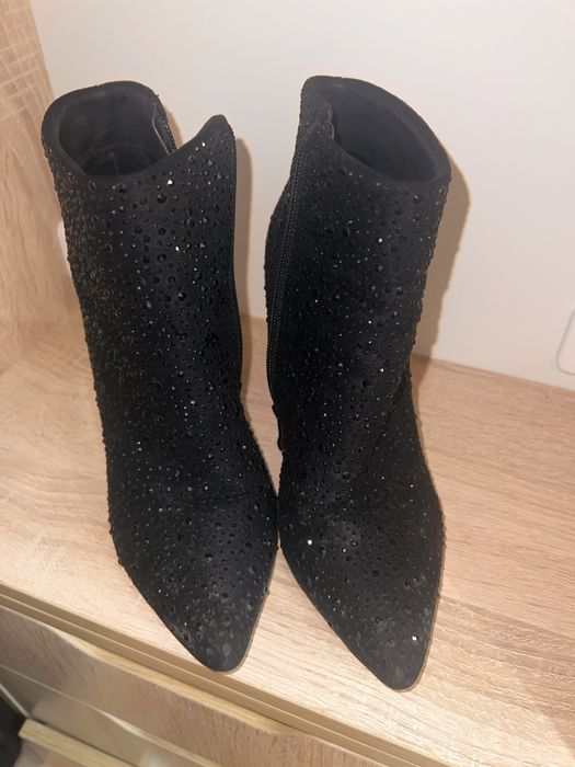 Туфли на шпильке