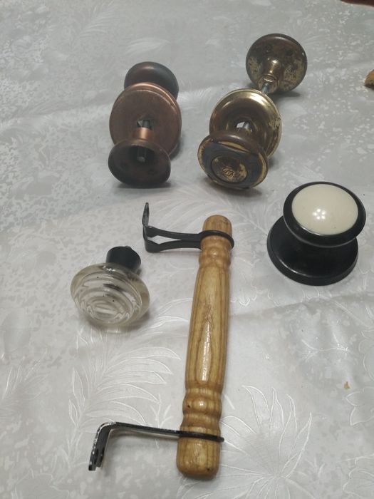 Ручки дверные разные