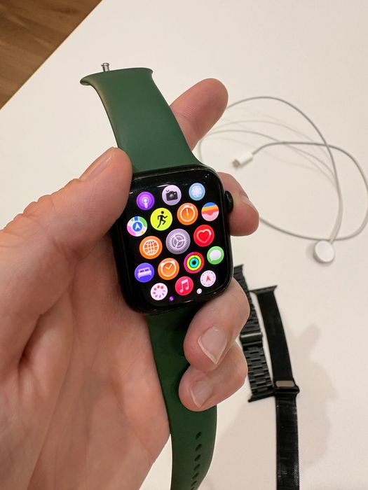 Apple Watch Series 7 45mm GPS