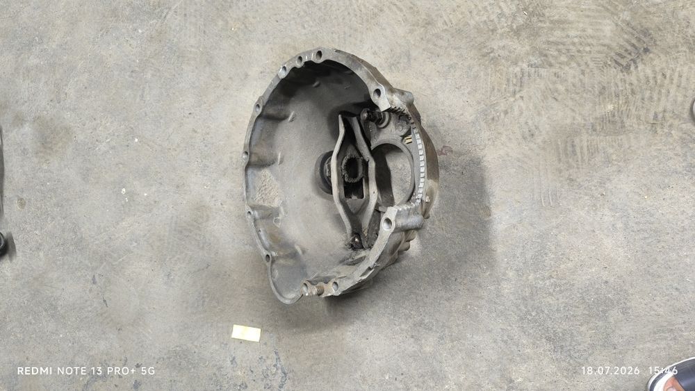 колокол на УАЗ змз-409 кожух КПП