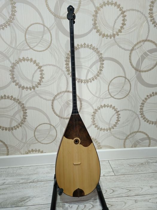 Домбыра [қызылағаш]