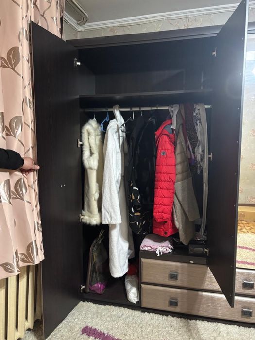 Продам шкаф в отличном состоянии