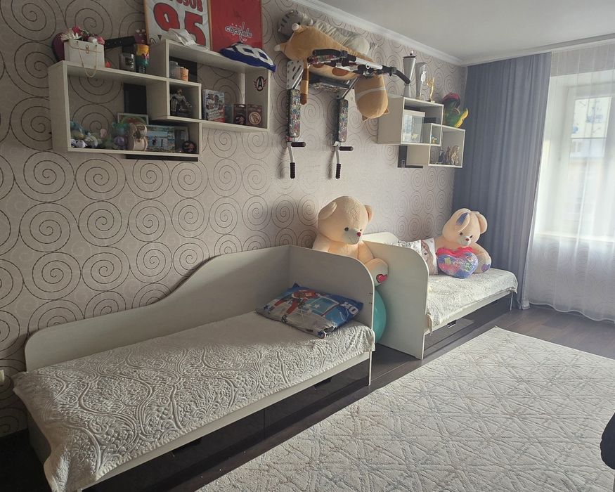 Продам детский гарнитур.