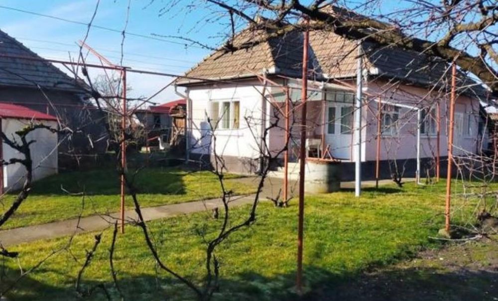 Vând casă în Cristești