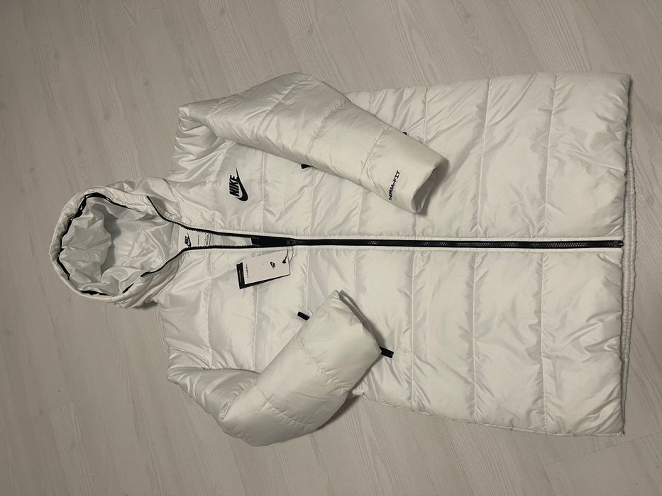 Jacheta lunga alb Nike
