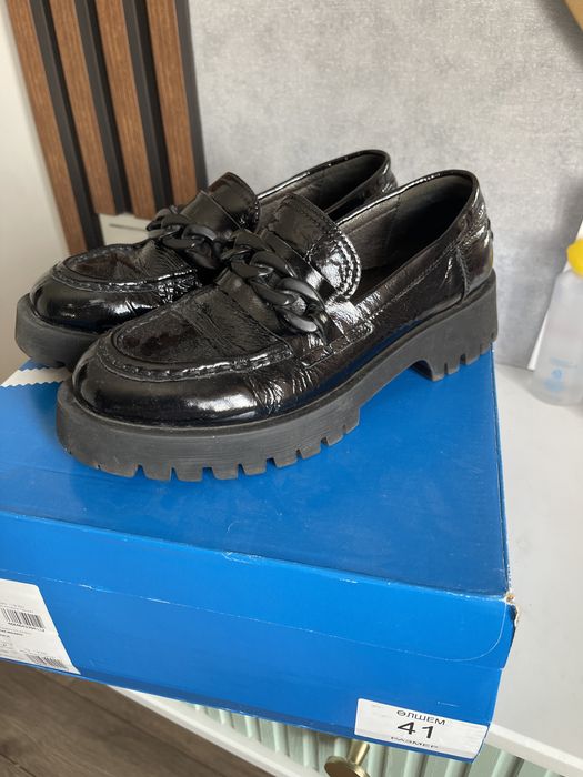 Туфли лакированные на девочку