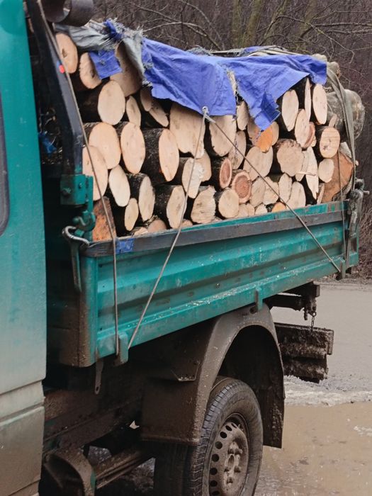 Vând lemn de foc pentru mai multe detalii