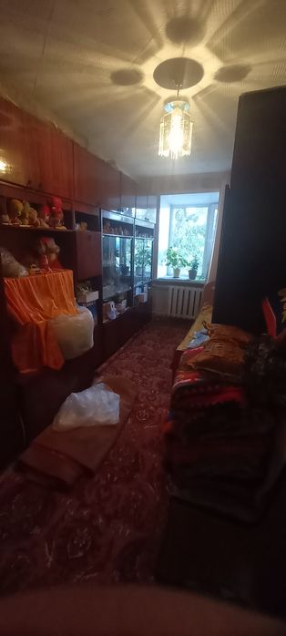 Продам квартиру  3