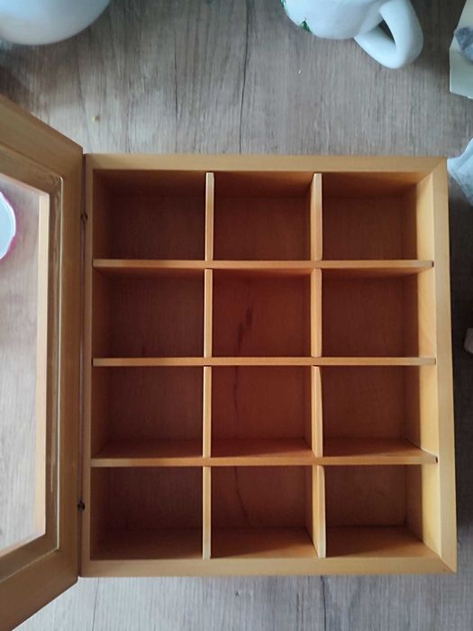 Дървена кутия за чай