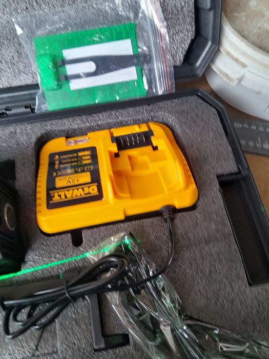 Laser Dewalt nou
