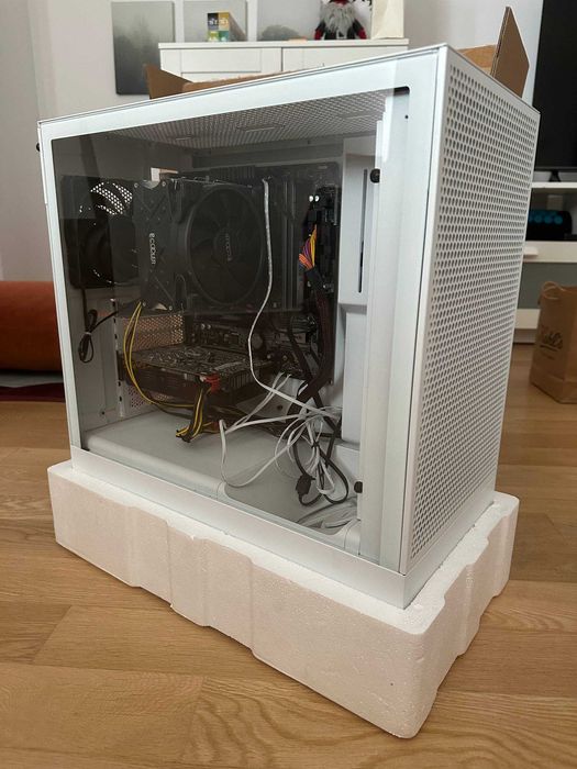 Carcasa NZXT H5 Flow RGB