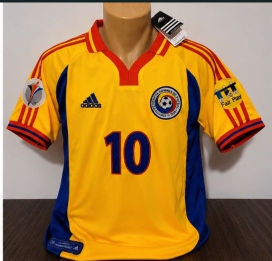 Vând tricouri retro fotbal Naționala României cu Hagi