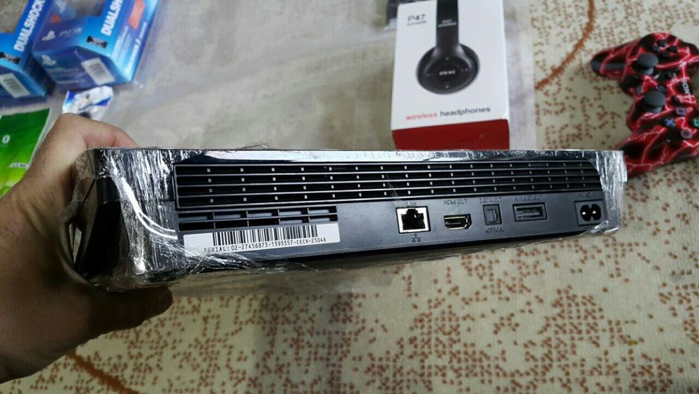 Playstation 3 Slim. + 2ta Joystick + 50ta O'yin. 100% GARANTIYA.