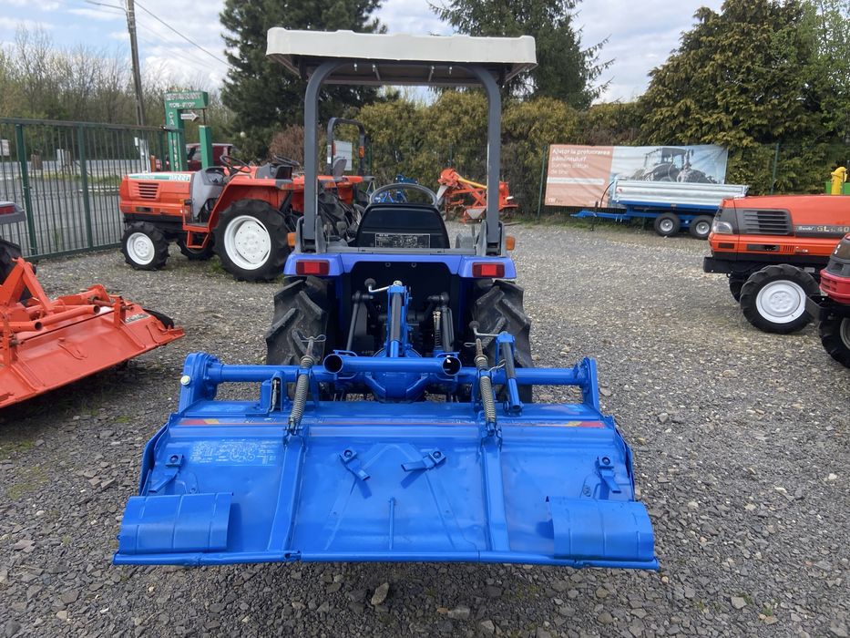 Tarctor japonez Iseki BlueHunter, 4x4, 22cp, Model nou