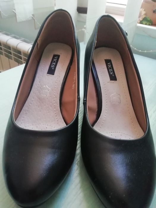 Дамски обувки черни