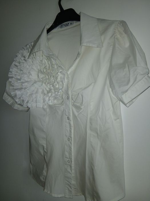 Vand bluza dama marimea M-L model Elsa M by may noua fara eticheta