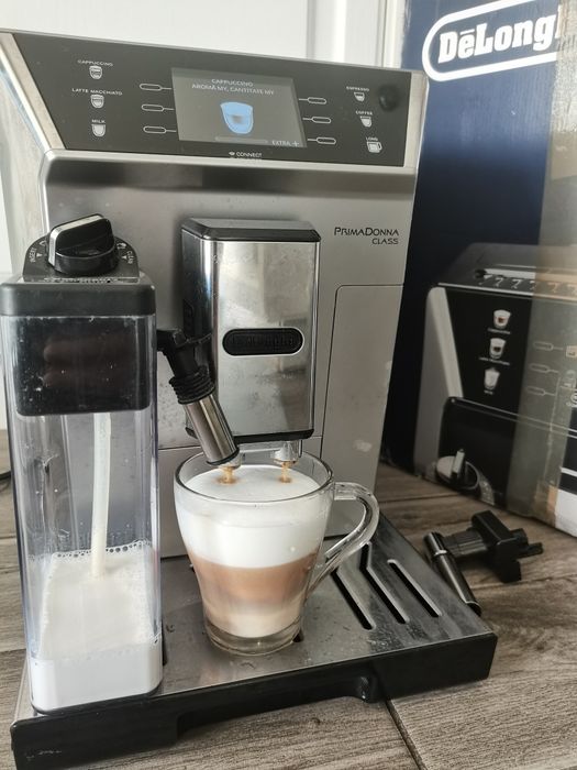 Aparat de cafea DeLonghi