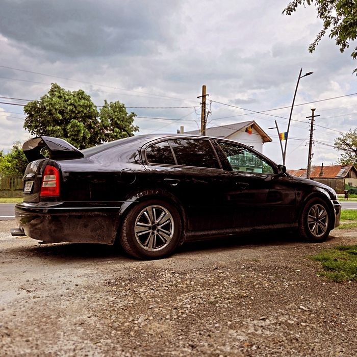 Skoda Octavia 1  1.8T Elegance / Vrs