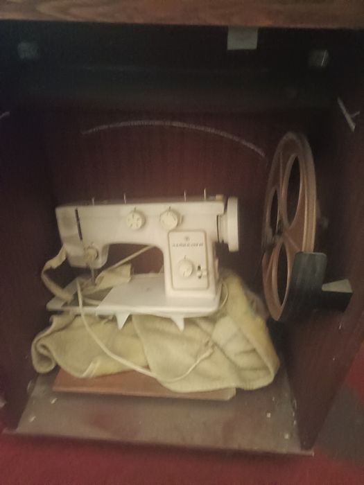 Швейная машинка чайка