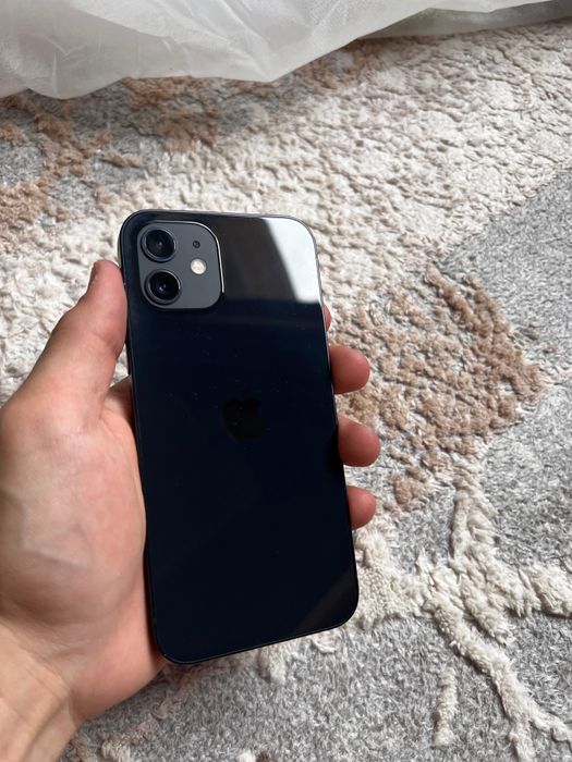iPhone 12 черный, 64 гб.
