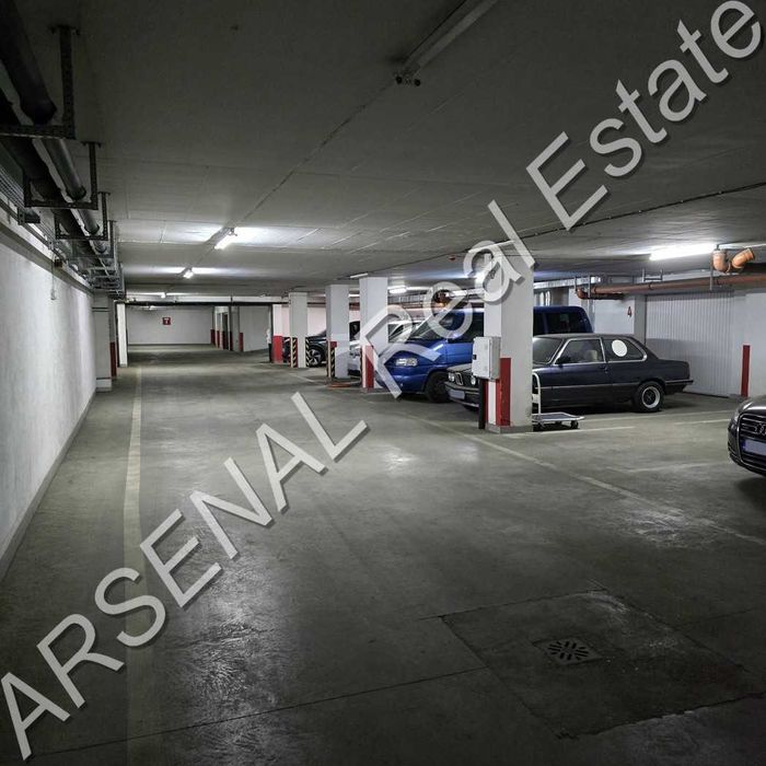 Офис под наем, Лозенец