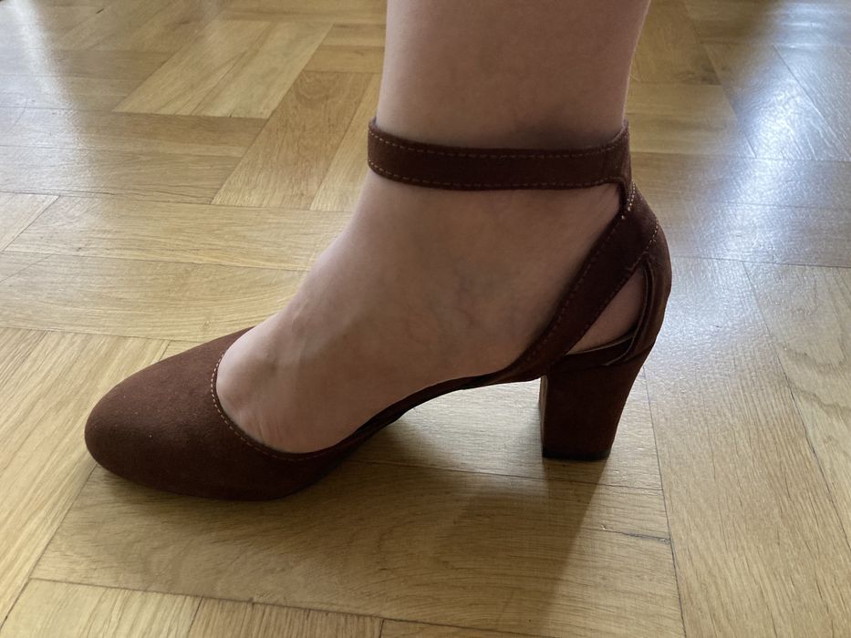 Pantofi Bonprix maro masura 39